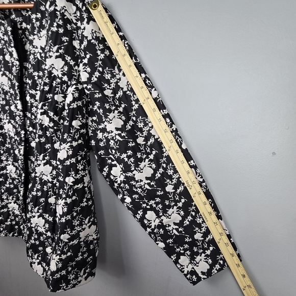COLDWATER CREEK Floral Structured Jacket Blazer Crew Neck Black White Womens 24 - Picture 14 of 15